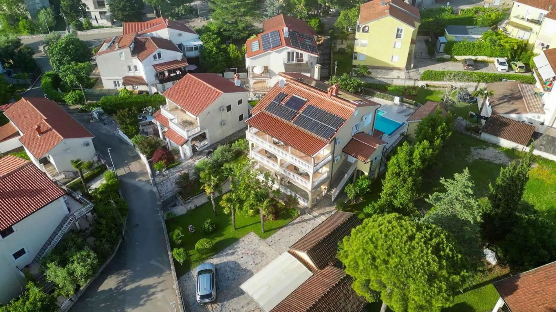 Two-Bedroom Apartment In Malinska III كرواتيا